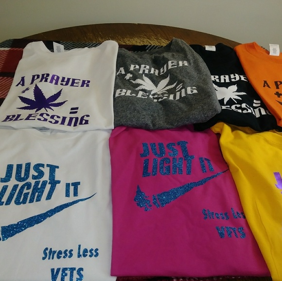 Weed T-SHIRTS - Picture 1 of 8